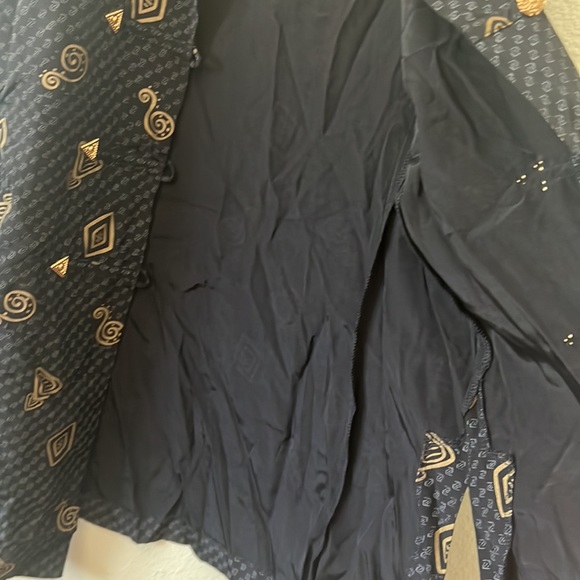 Dead stock Kimono style blazer with gold metal details - Picture 9 of 9